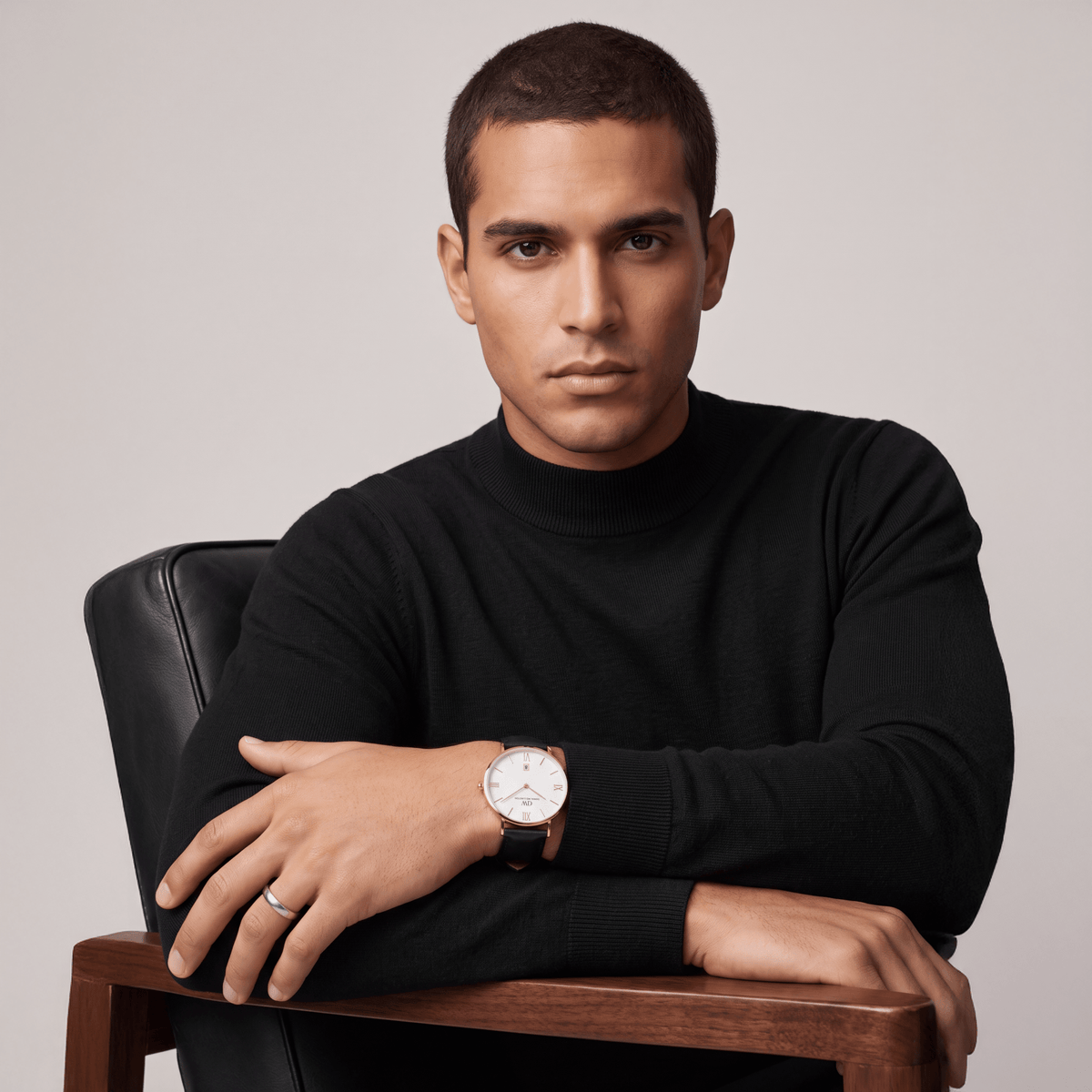 Round Analog Roman Sheffield White/Rose Gold