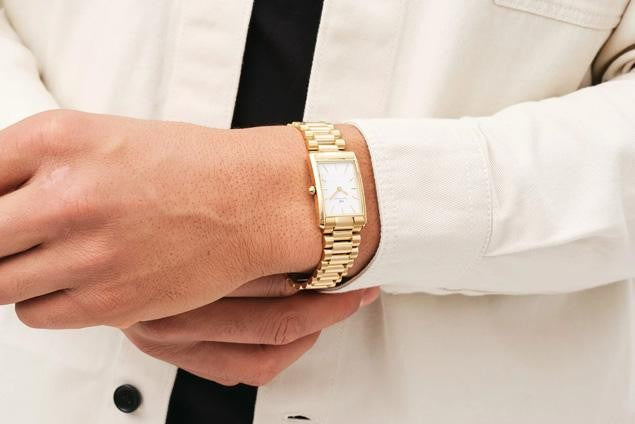 How To Pick The Perfect Luxury Watch for Men: The Daniel Wellington Gifting Guide
