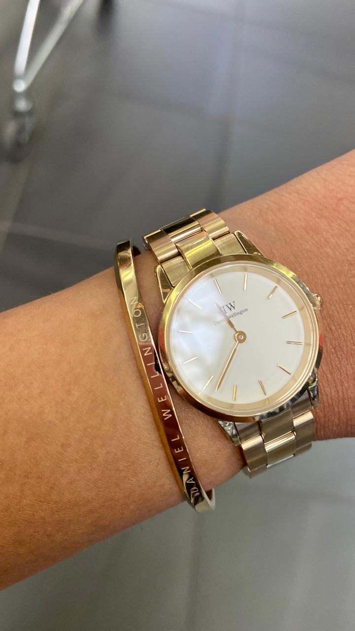 Photo from a customer review: 5 out of 5 stars, Shaun