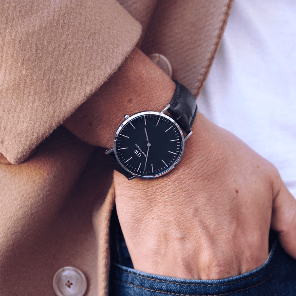 Reading Black men's watch with silver details 40mm DW