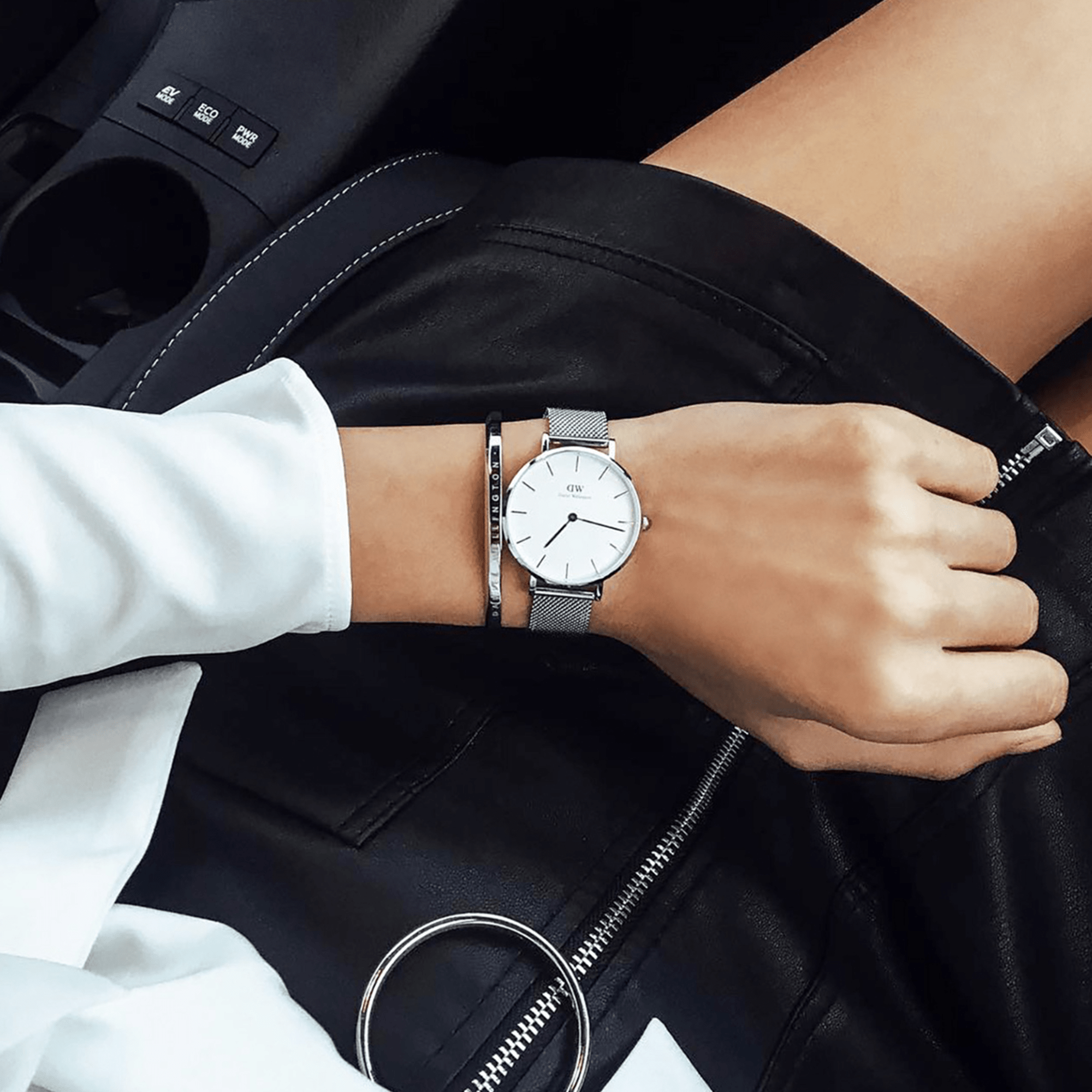 Casio G-Shock Watch Men's Illuminator DW-9052-1VDR – Watches & Crystals